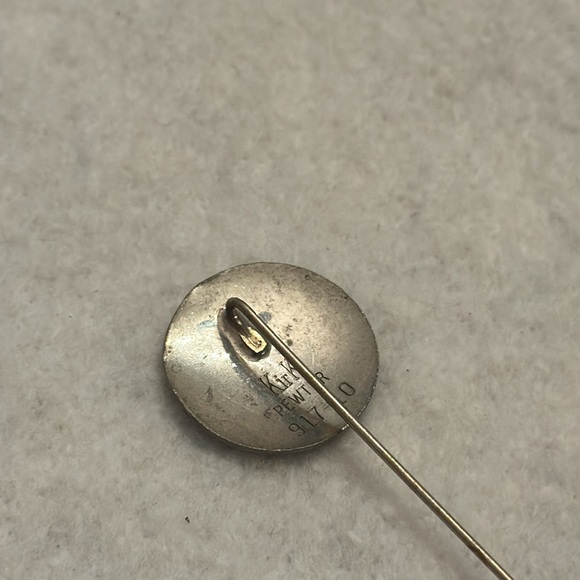 Kirk etched pewter flower stick pin 917-10 - Picture 3 of 4